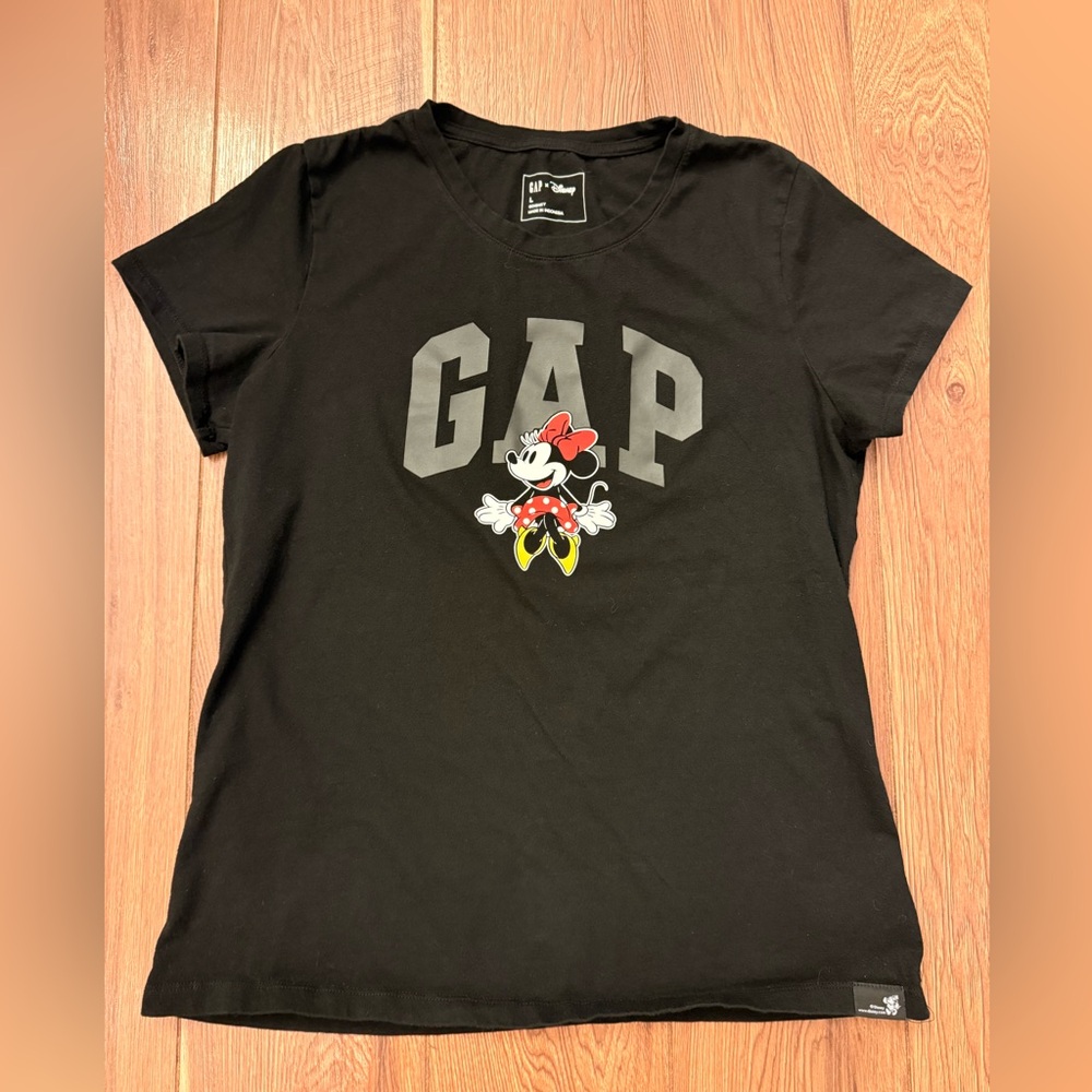 GAP women’s  Black Tee with Minnie Mouse Graphic - Picture 2 of 4